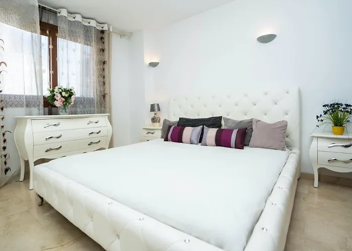 Punta Prima Seaview Apartament *
